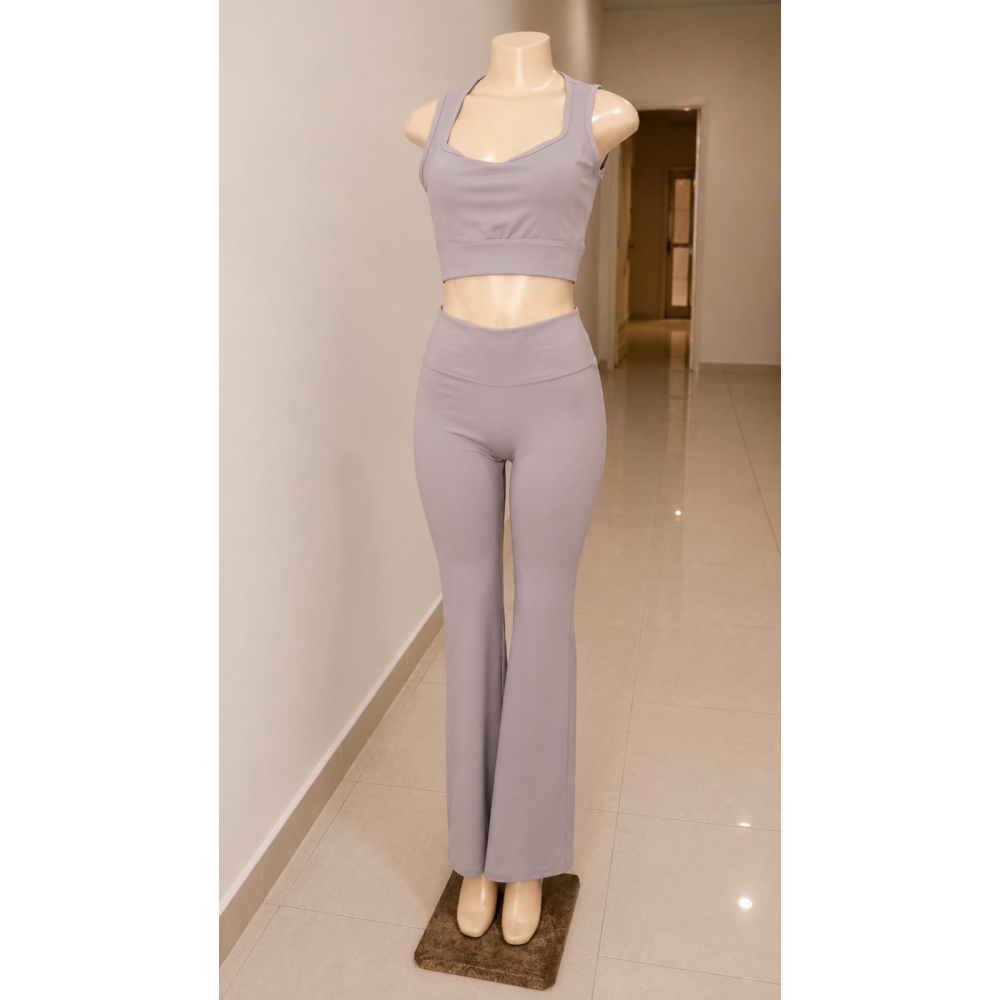 Conjunto legging flare com top